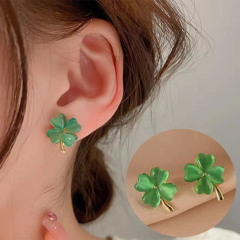 Aretes de Botón Trébol de 4 Hojas Verde