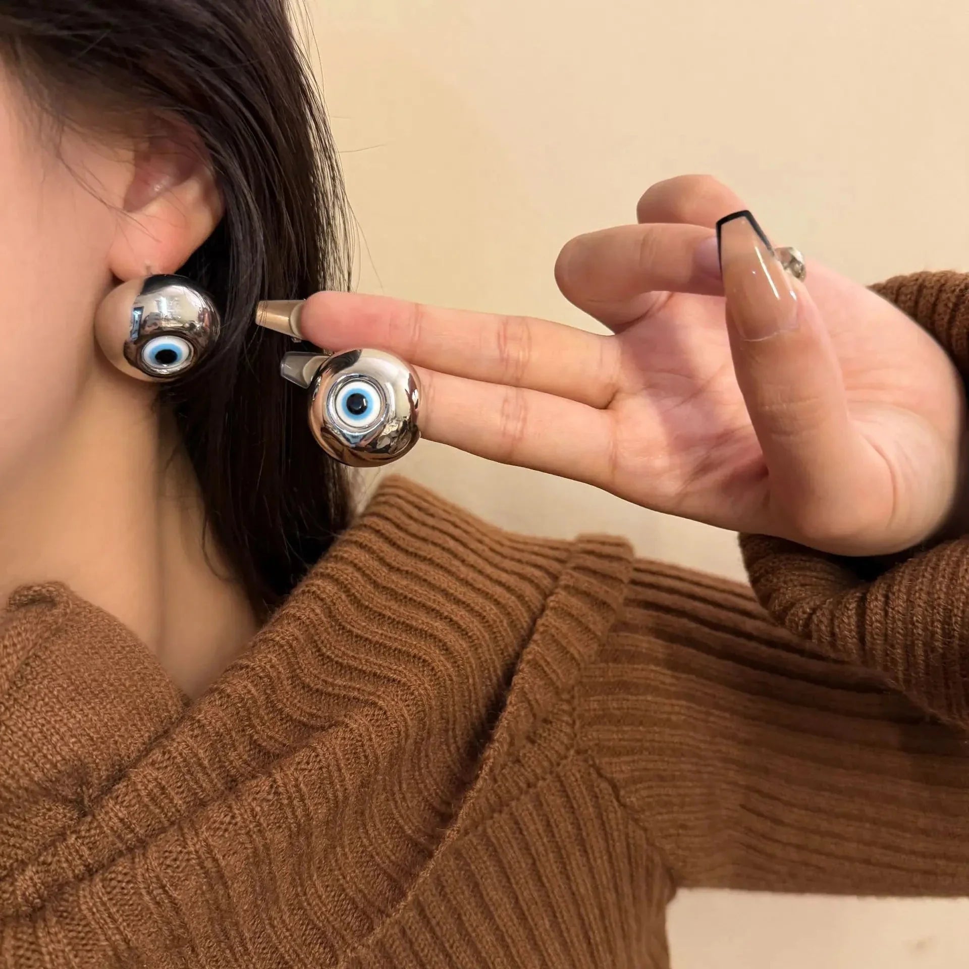 Aretes de botón vintage contra el mal de ojo en plata