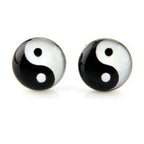 Aretes de Clavo Yin Yang Negro y Blanco