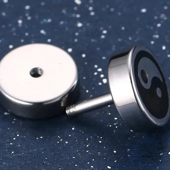 Aretes de Clavo Yin Yang para Hombre