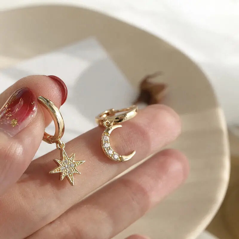 Aretes Aros Estrella y Luna con Circonio en oro