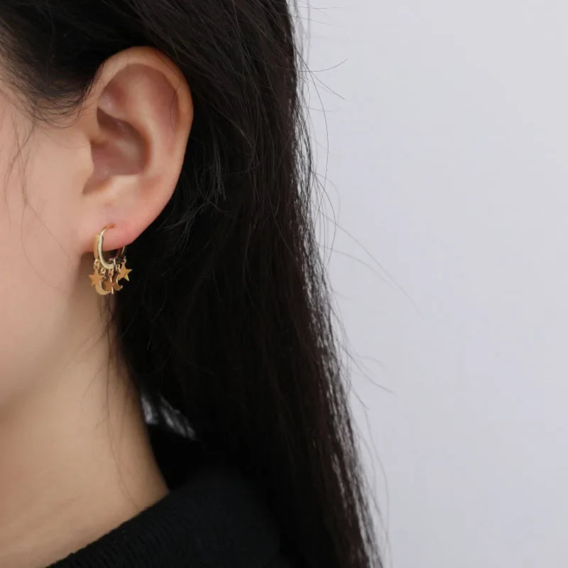 Aretes Aros Colgantes con Estrellas y Lunas en Oro