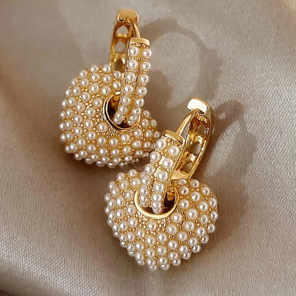 Aretes Aros con Corazón de Strass
