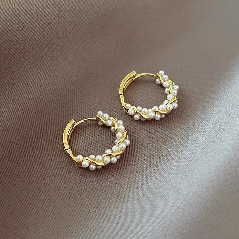 Aretes de Aro para Mujer con Perlas doradas