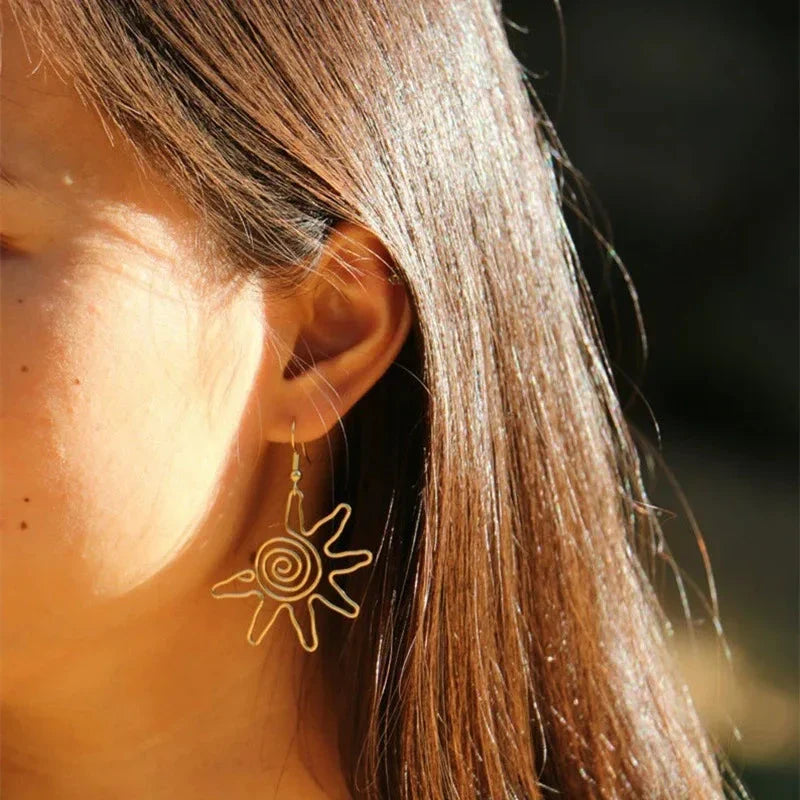 Aretes Colgantes Estilo Sol 