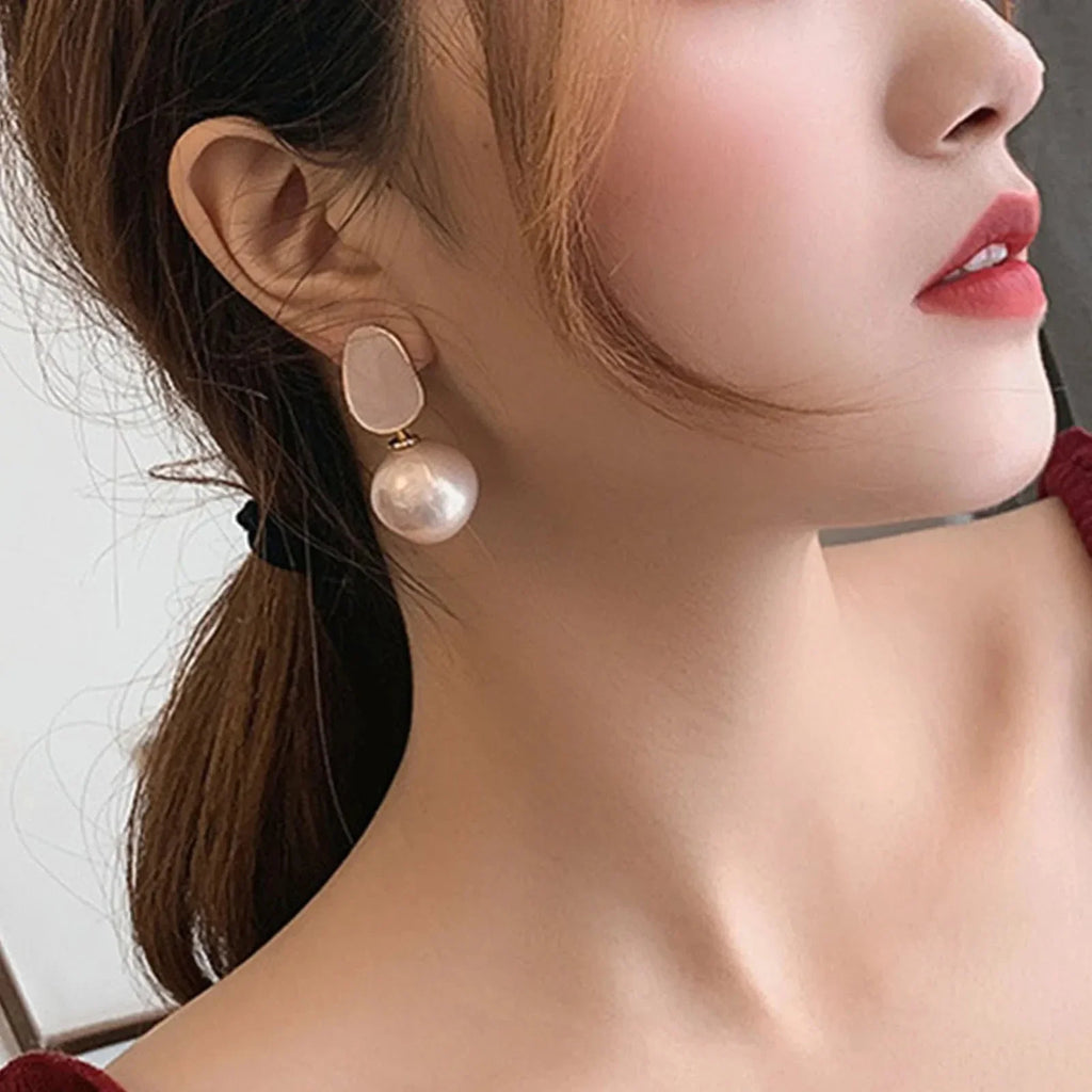 Aretes de Estilo Retro con Perlas Blancas rosa