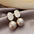 Aretes de Estilo Retro con Perlas Blancas beige