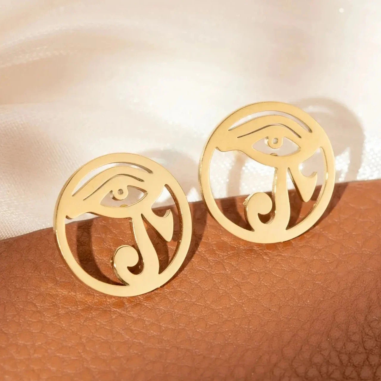 Aretes Egipto Ojo de Horus oro