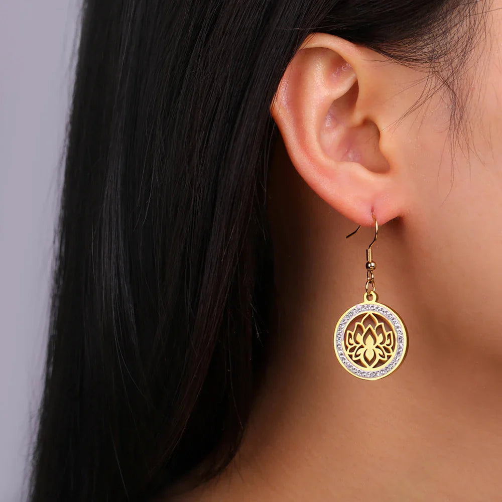 Aretes Colgantes para Mujer Flor de Loto Dawapara oro