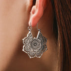 Aretes para Mujer Mandala Flor en Plata