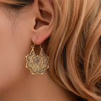 Aretes para Mujer Mandala Flor en Oro