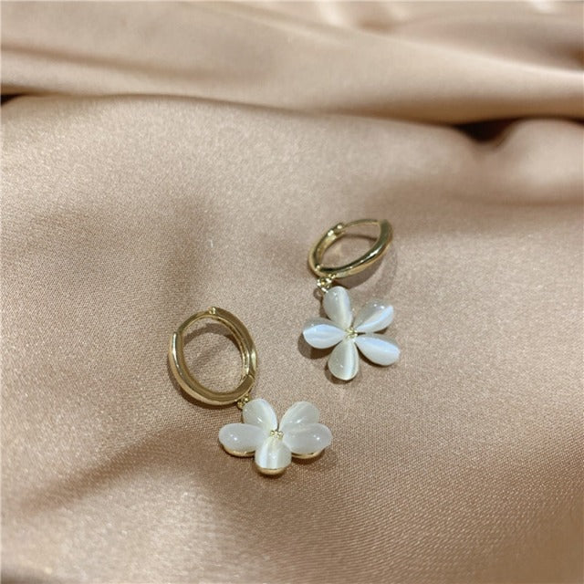 Aretes Flor de Ópalo