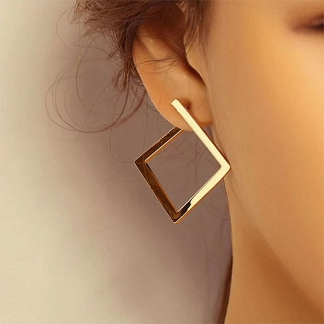 Aretes Geométricos de Oro