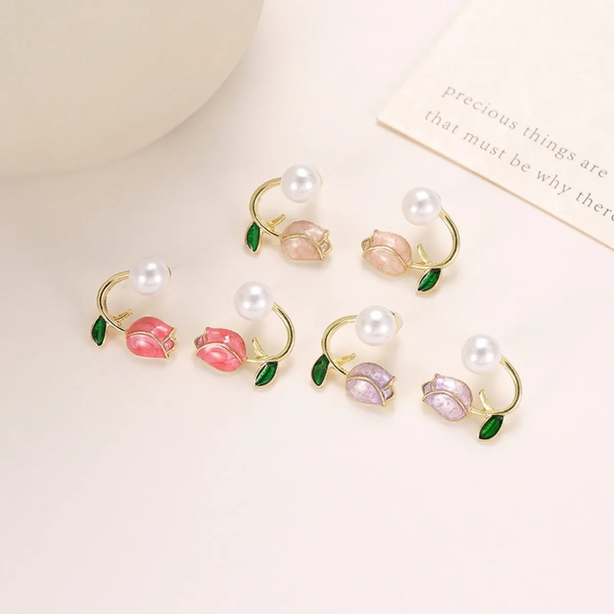 Pendientes colgantes Flor de Tulipán y Perla violeta