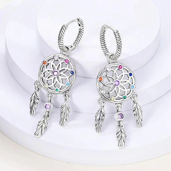 Aretes Colgantes Atrapasueños con Circonio
