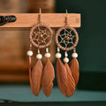 Aretes Colgantes Atrapasueños y Plumas marrón