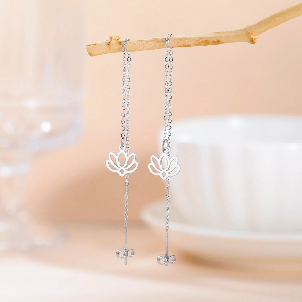 Aretes Colgantes con Delicada Flor de Loto plata