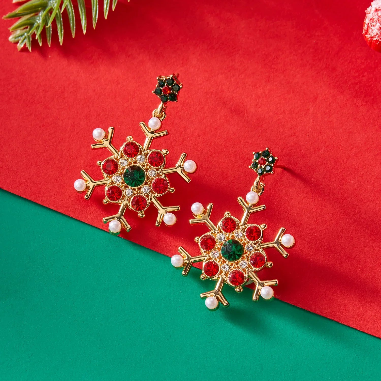 Aretes Colgantes con Copo de Nieve rojo 