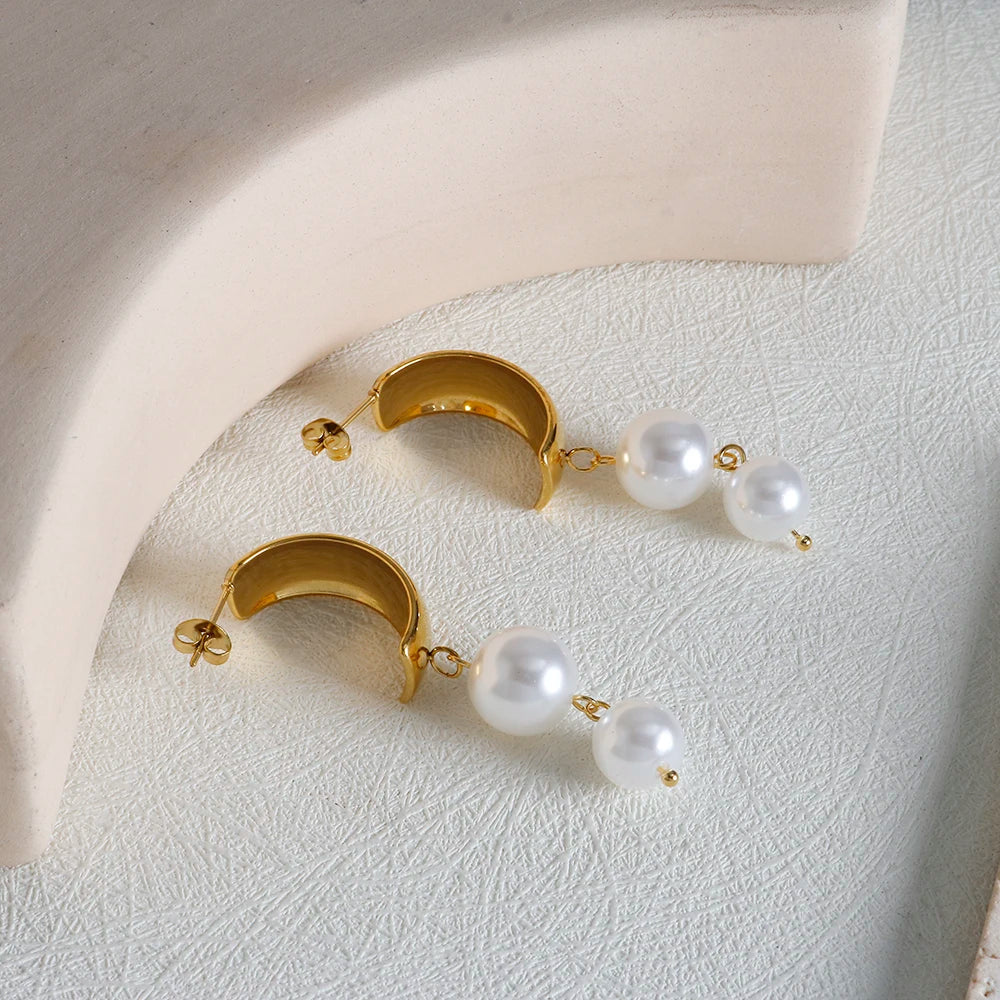 Aretes Colgantes con Perlas oro