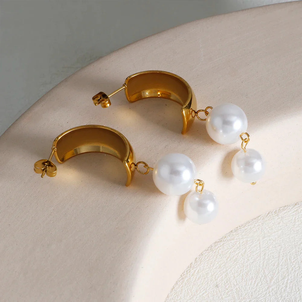 Aretes Colgantes con Perlas oro