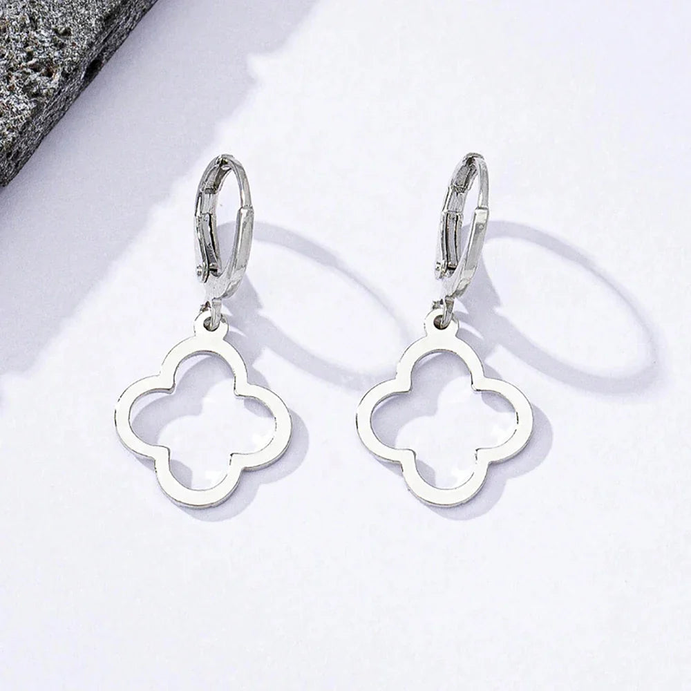 Aretes Colgantes con Trébol de 4 Hojas en plata