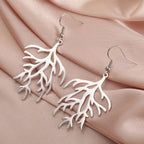 Aretes Colgantes en Ramas de Coral plateado