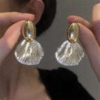 Aretes Colgantes con Forma de Concha de Vieira