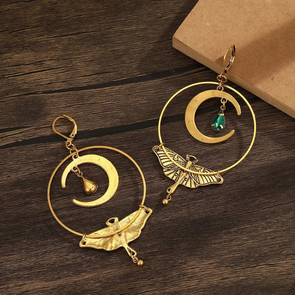 Aretes Colgantes de Media Luna y Mariposa Nocturna