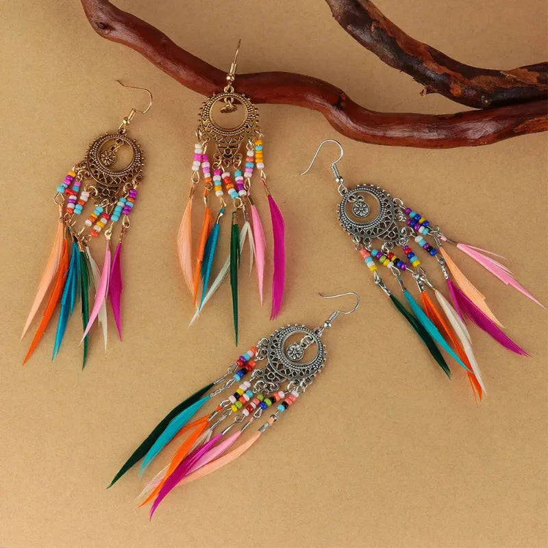 Aretes Colgantes Étnicos con Plumas de Colores para Mujer plata