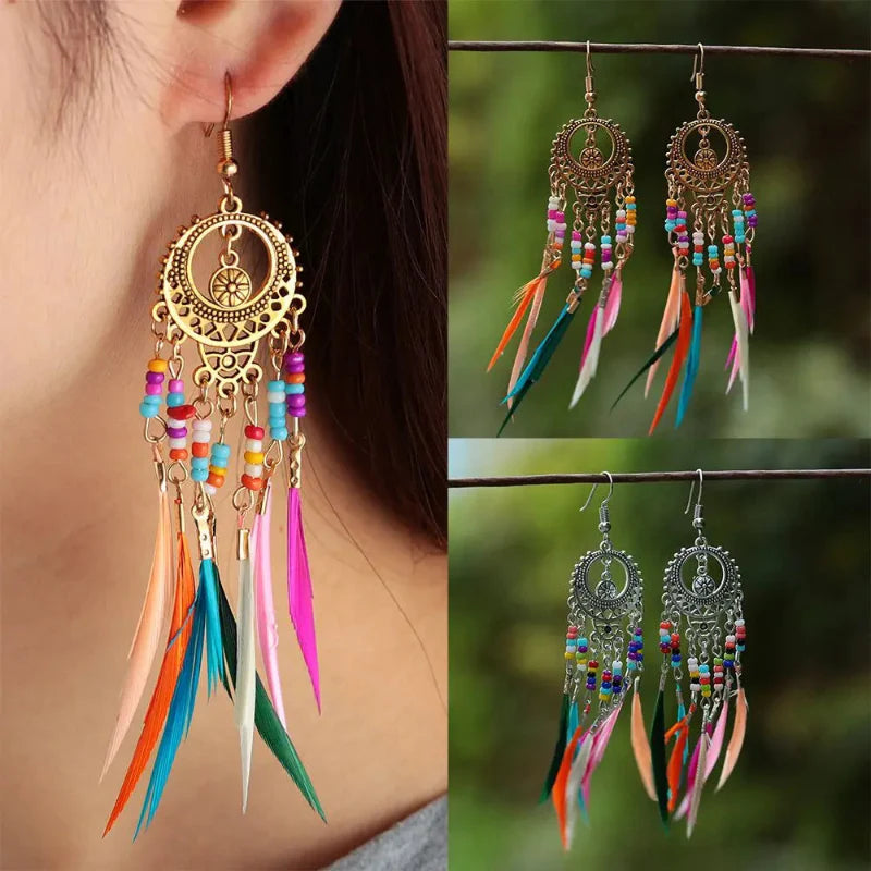 Aretes Colgantes Étnicos con Plumas de Colores para Mujer oro