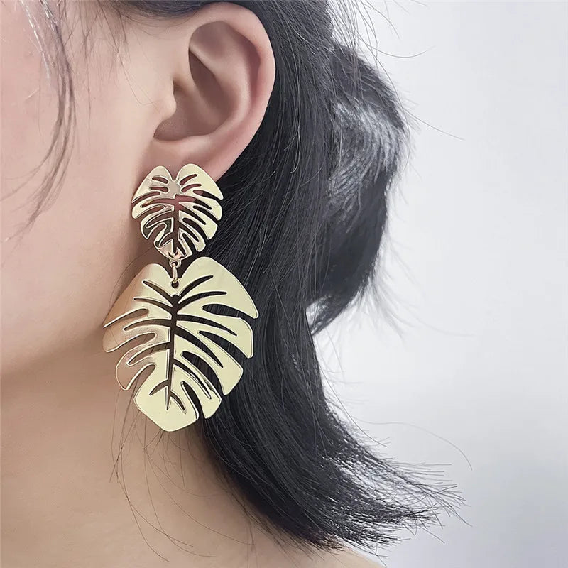 Aretes Colgantes Hoja de Palma blanca