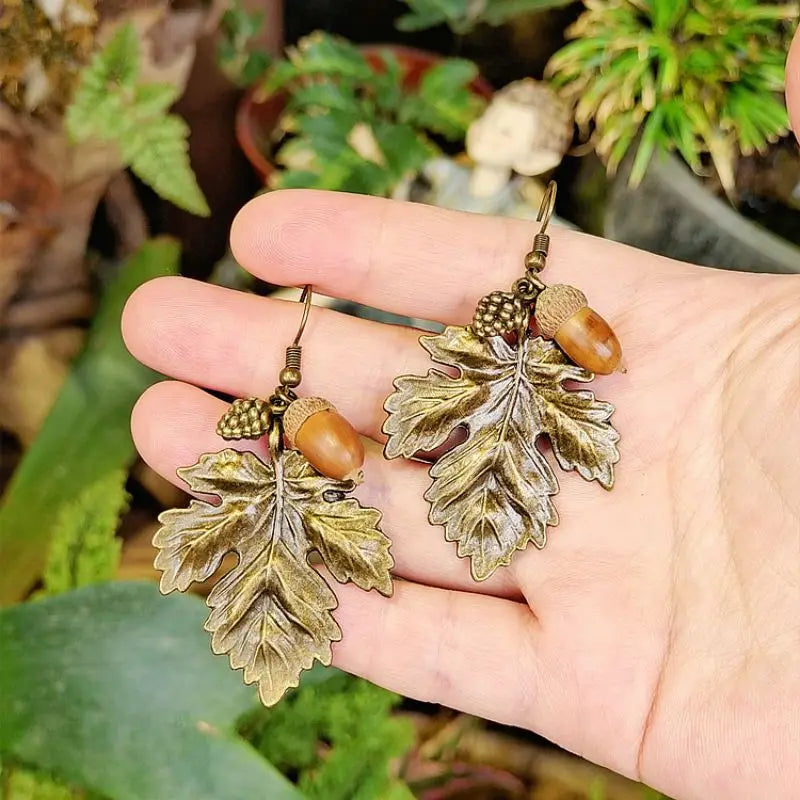 Pendientes Colgantes de Hoja y Borla