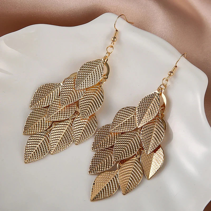 Aretes Colgantes de Hojas para Mujer en Oro