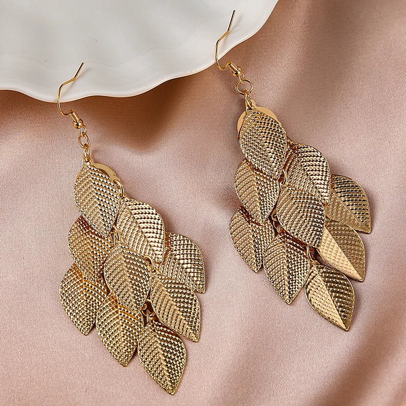 Aretes Colgantes de Hojas para Mujer en Oro