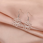 Aretes Colgantes Flor de Loto para Mujer en Plata