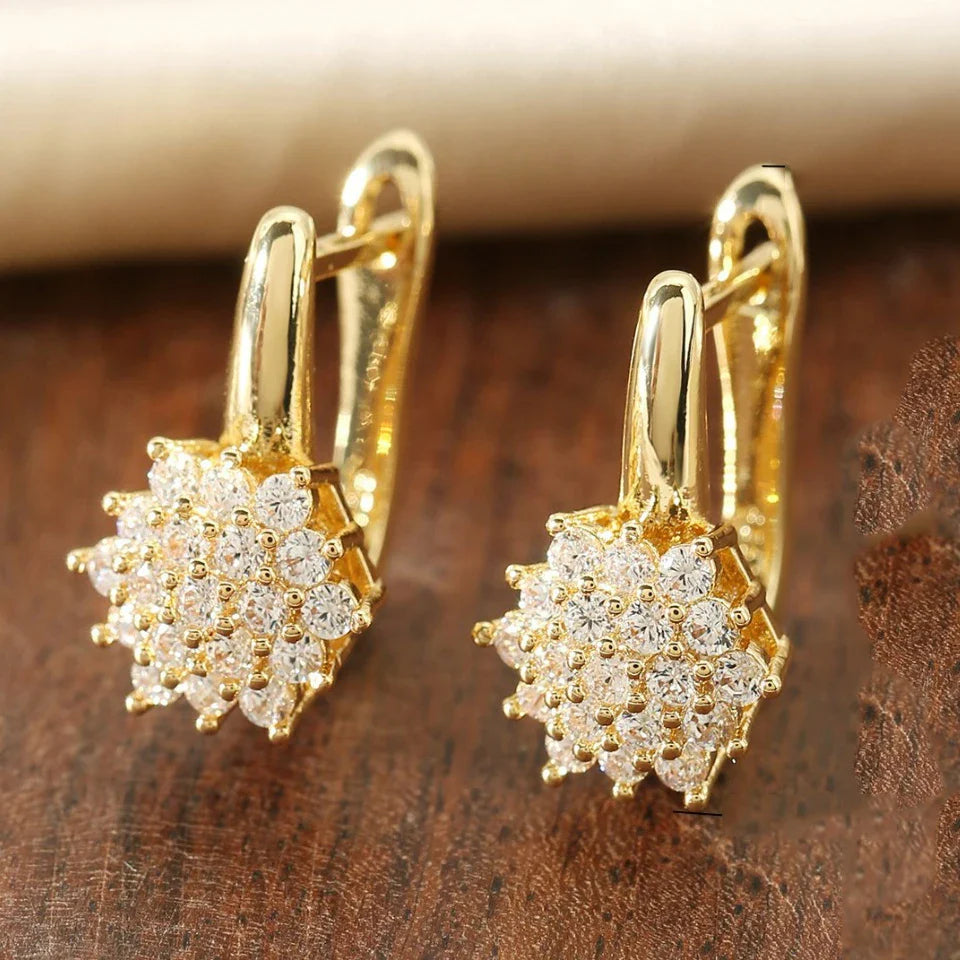 Aretes Colgantes Flor de Circonia dorada b
