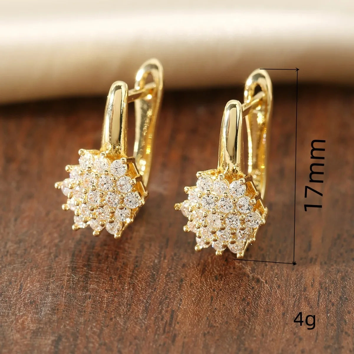 Aretes Colgantes Flor de Circonia dorada B