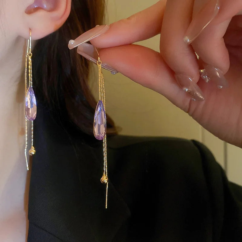 Aretes Colgantes Gota de Agua con Circón Violeta
