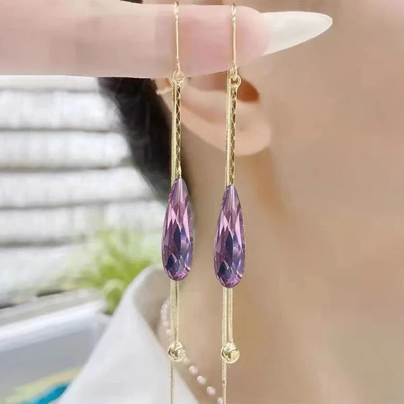 Aretes Colgantes Gota de Agua con Circón Violeta