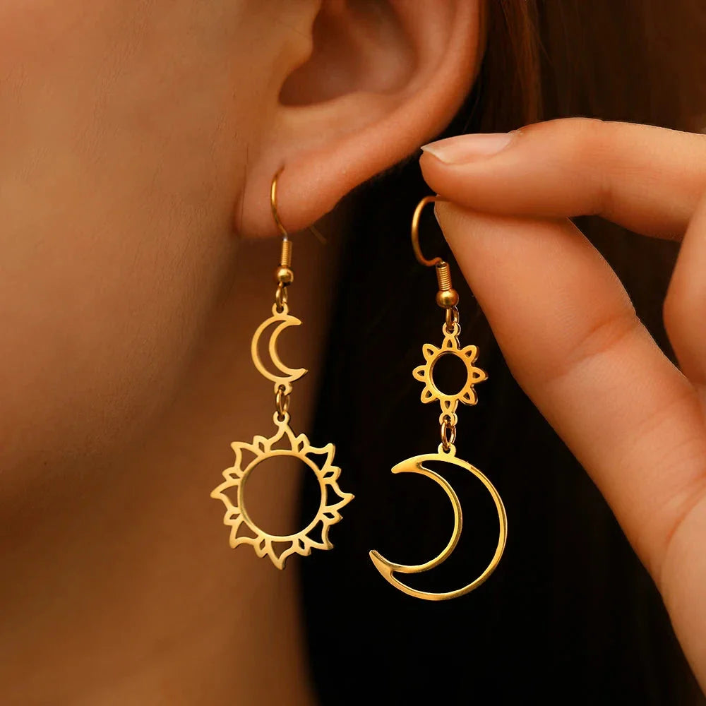 Aretes Colgantes Luna y Sol oro
