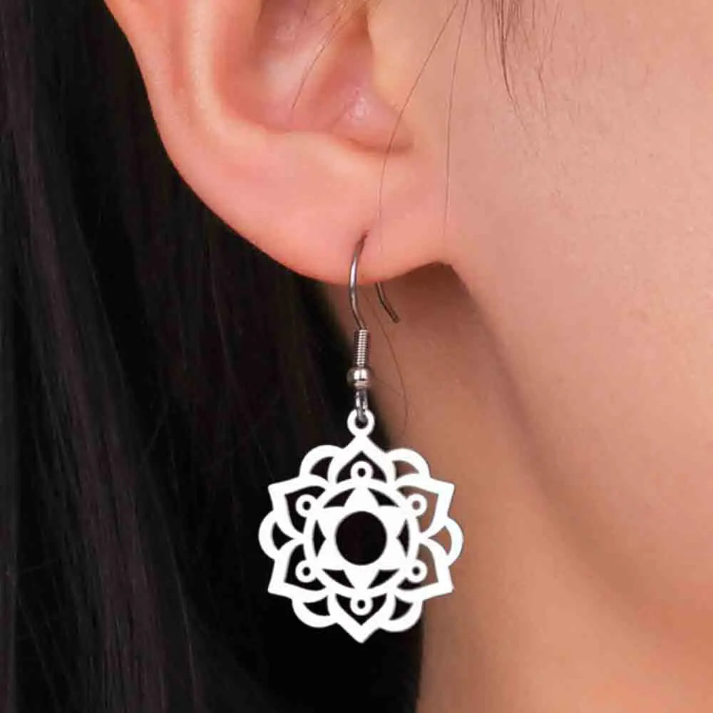 Aretes Colgantes Mandala para Mujer en Plata