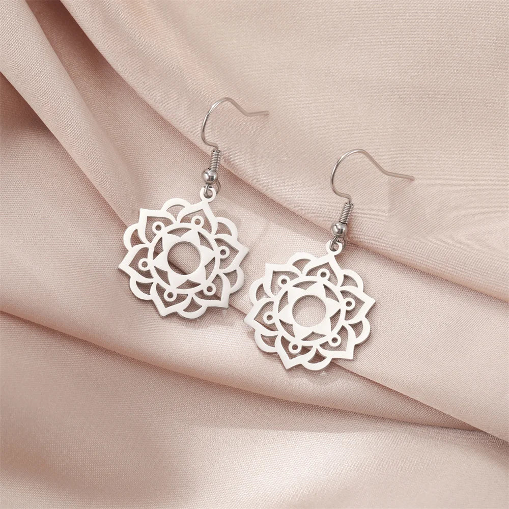 Aretes Colgantes Mandala para Mujer en Plata