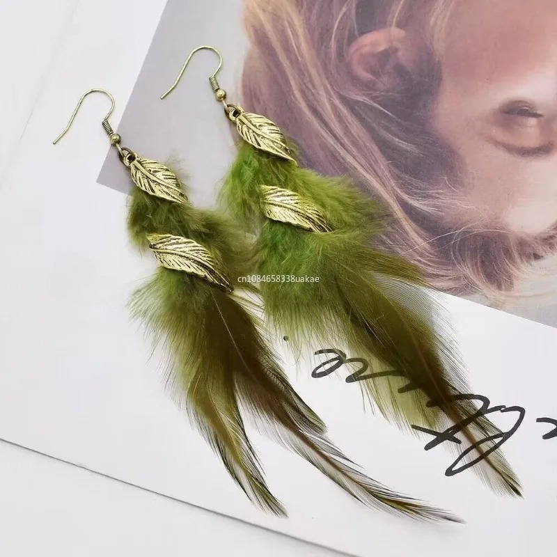 Aretes Colgantes Elegantes con Plumas 5