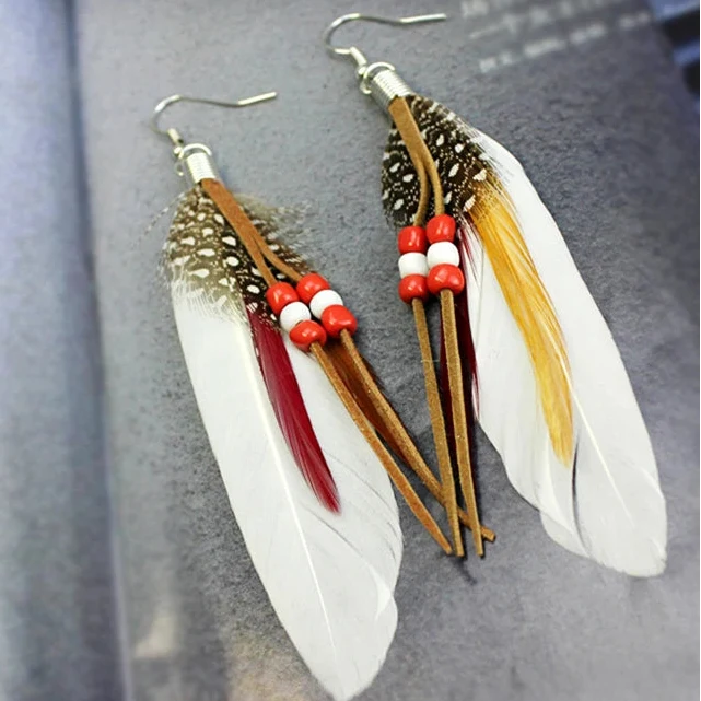 Aretes de plumas estilo Apache blanc