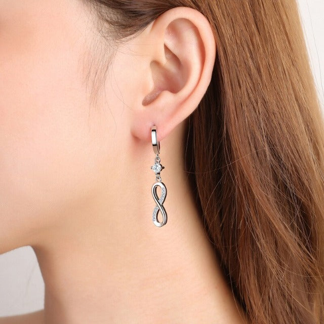 Aretes Colgantes con Símbolo de Infinito para Mujer