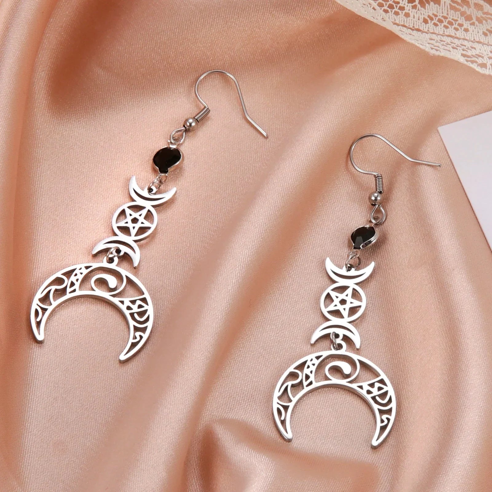Aretes Colgantes Triple Luna Hechicería Wicca Mujer