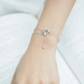 Pulsera con Cristal de Piedra de Luna y Estrellas en Circonio