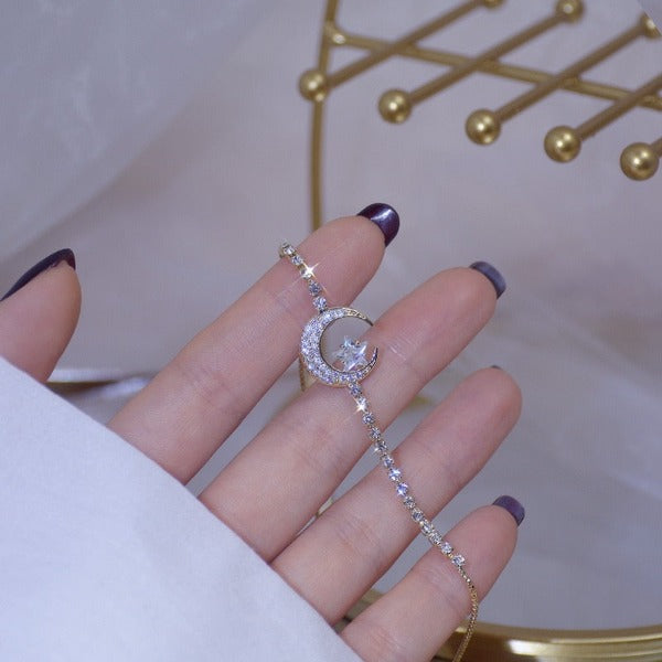 Pulsera Croissant de Luna para Mujer Gourmette con Circonitas