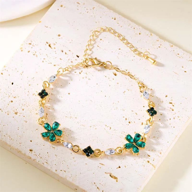Pulsera Elegante con Flores verdes