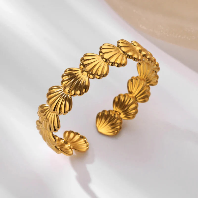 Pulsera Elegante Conchas Estrella de Mar y Vieiras vieira oro